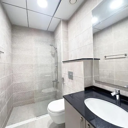 Stunning 1-Bedroom In The Polo Residence, Meydan Dubai Exterior photo