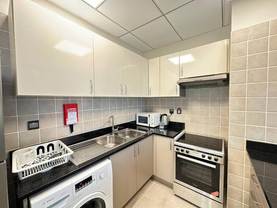 Stunning 1-bedroom In The Polo Residence, Meydan *