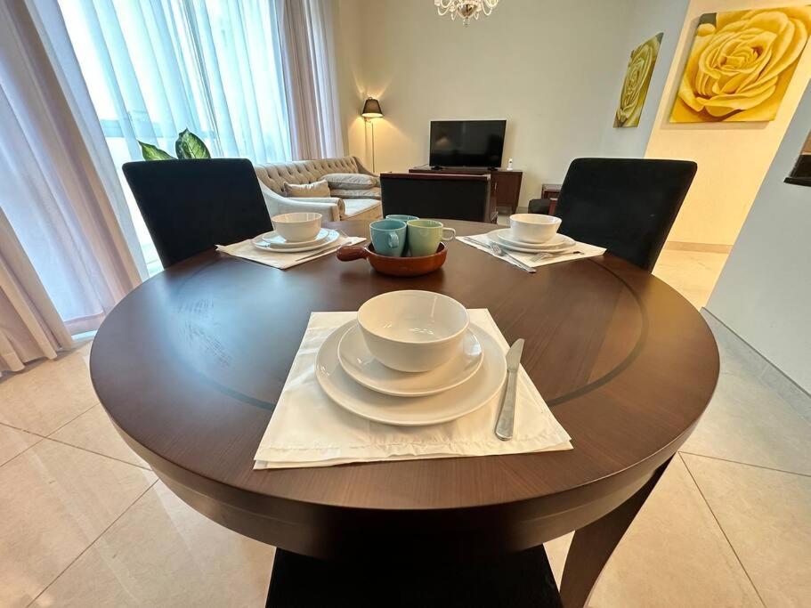 Apartment Stunning 1-bedroom In The Polo Residence, Meydan