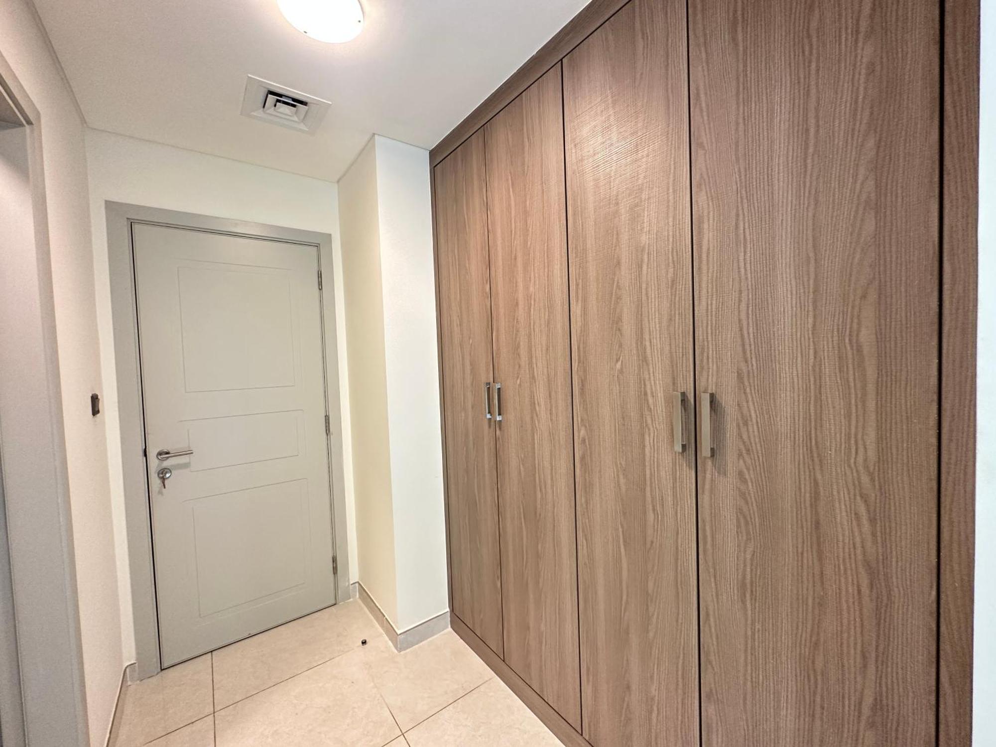 Apartment Stunning 1-bedroom In The Polo Residence, Meydan *